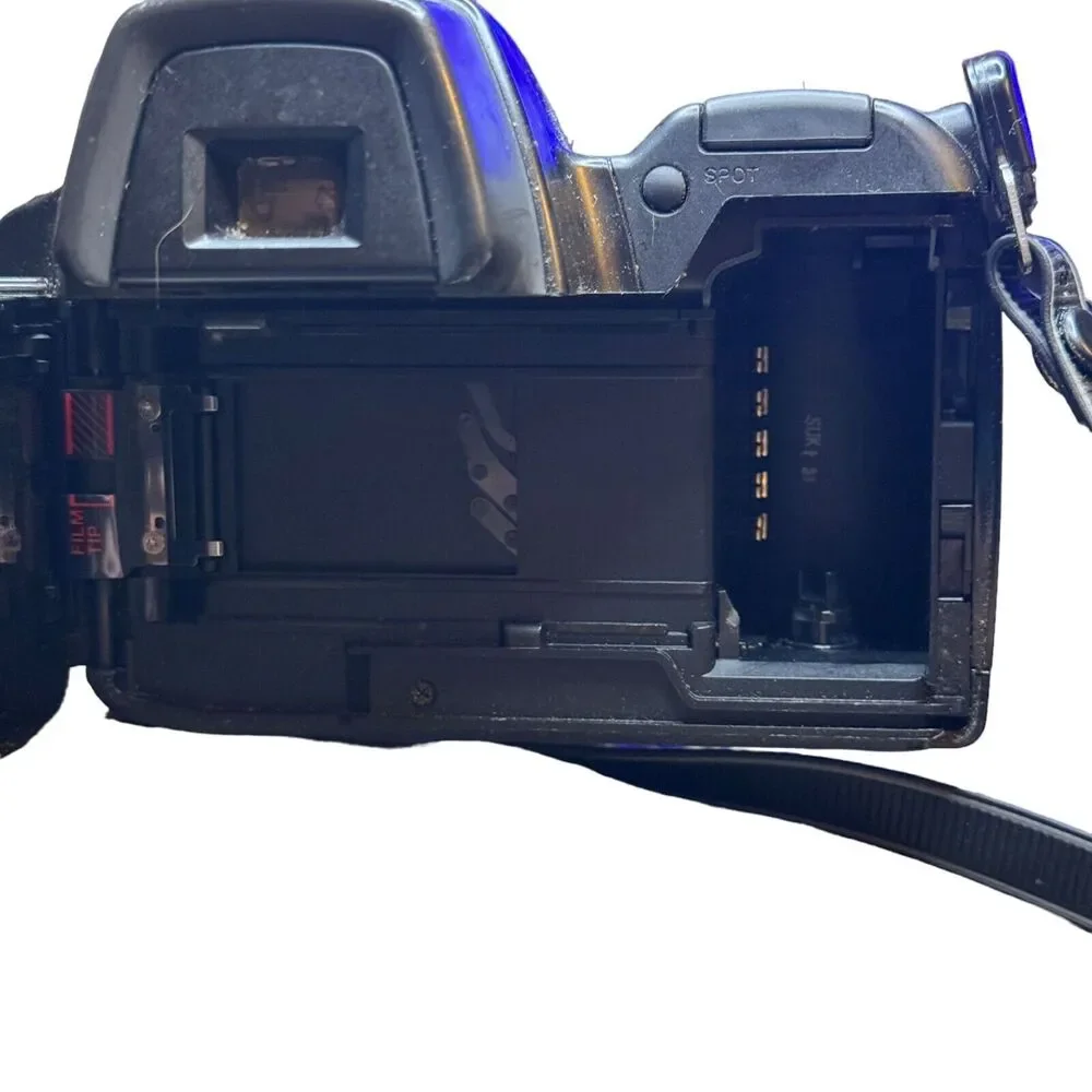 Vtg Olympus iS-1 Quartzgate Camera Black Autofocus 35mm Film35-135mm Lens Tested